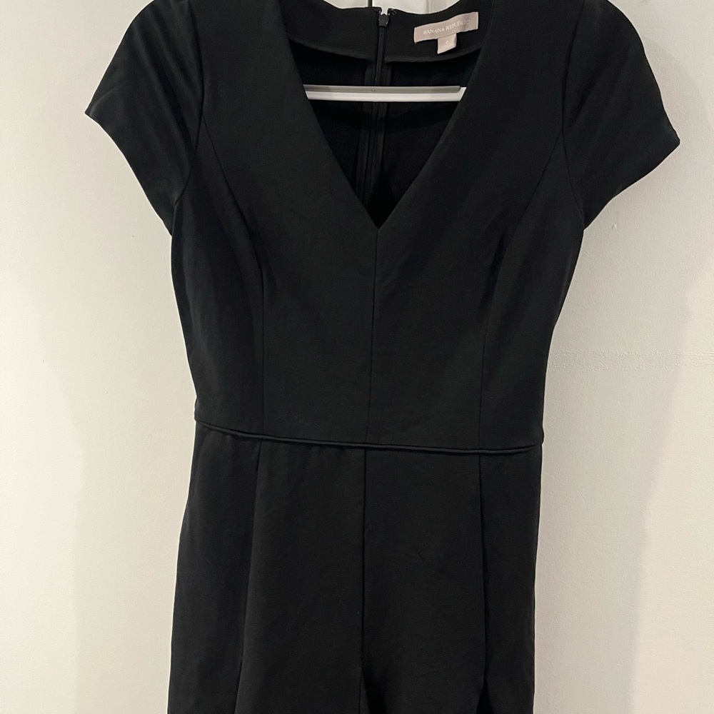 Black Banana Republic Short Sleeve Dress